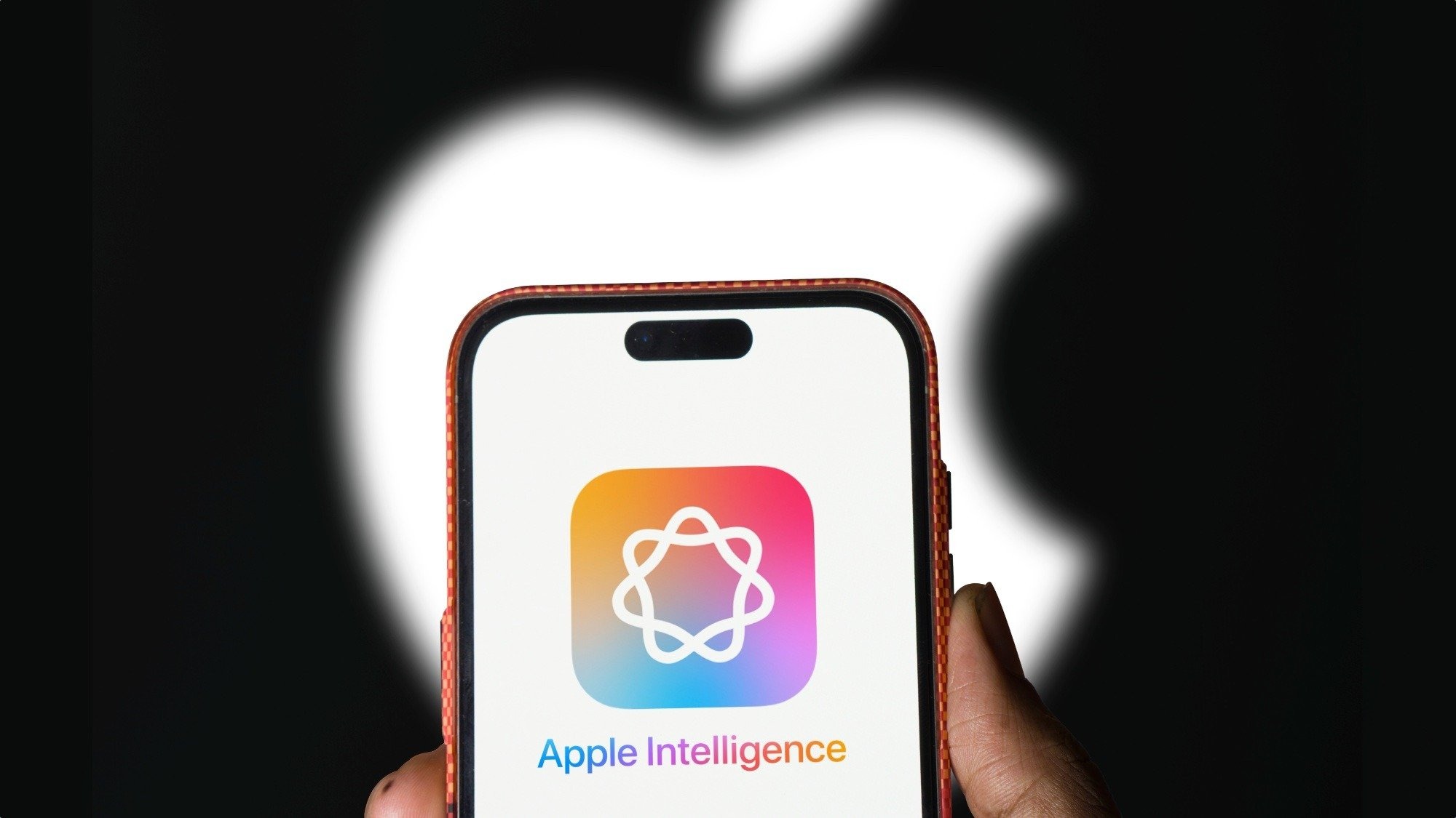 Apple Integrates Google's Gemini AI into Siri, Marking Rare Cross-Company Collaboration
